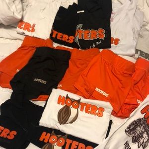Hooters uniform